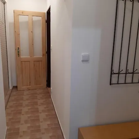 Relax Apartman Bustehrad